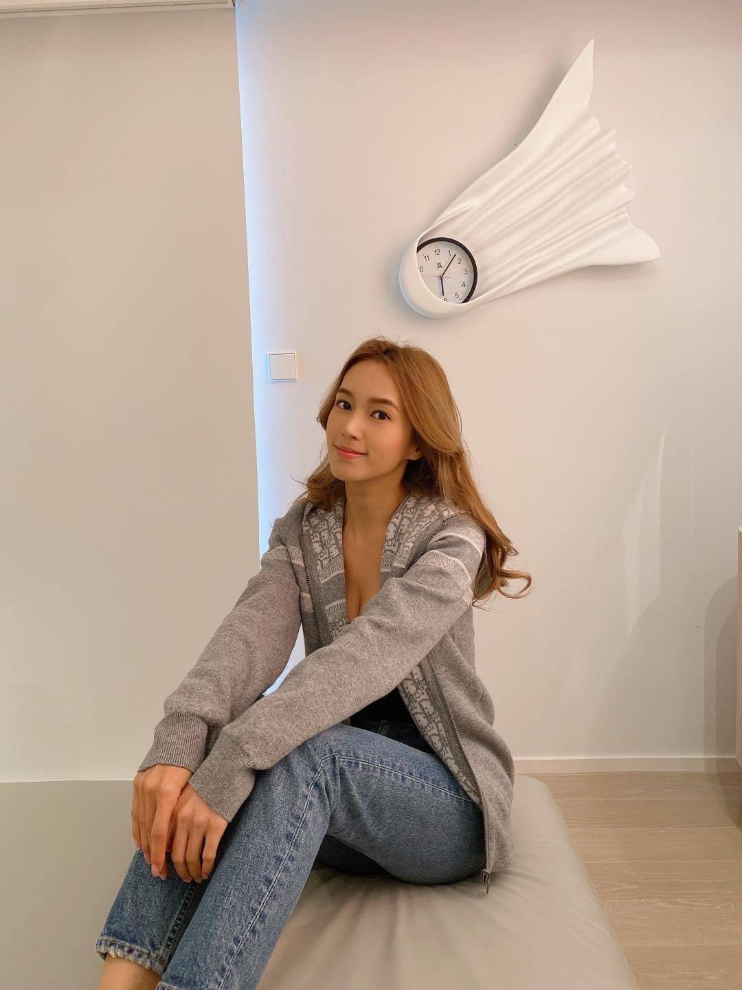 洪永城升级做监制捧36岁傅嘉莉当女一号因照顾患病父亲体重急速下降