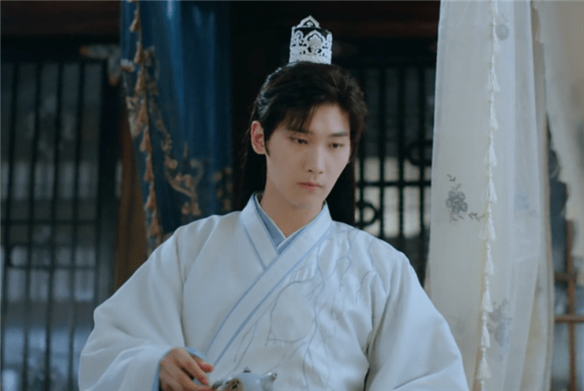 原创双世宠妃3皇上逼墨连城写休书墨连城向曲小檀认错