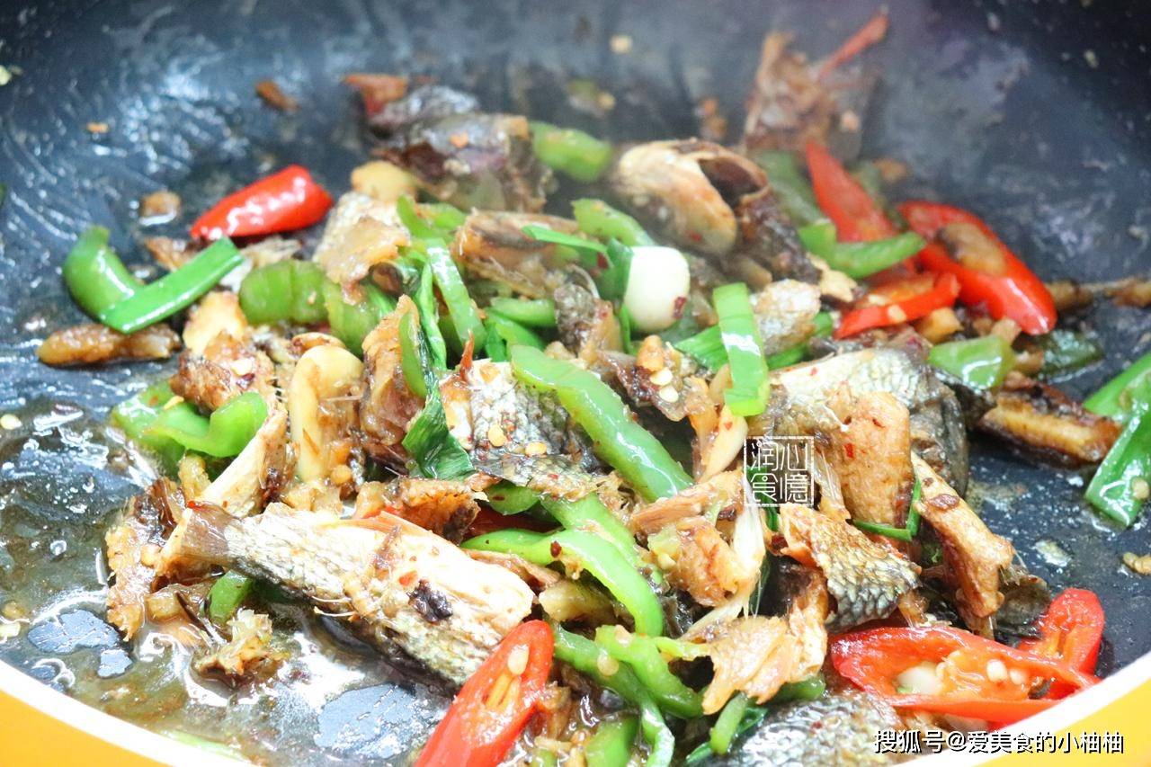 外婆家的稻花鱼干!