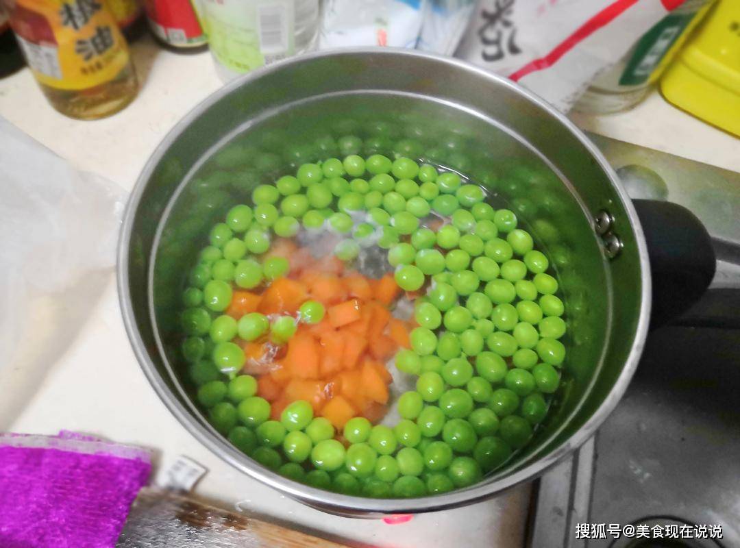 玉米豌豆胡萝卜粒怎么烧 5d1ee7107d8141b3a557ef6471d365a8.jpeg