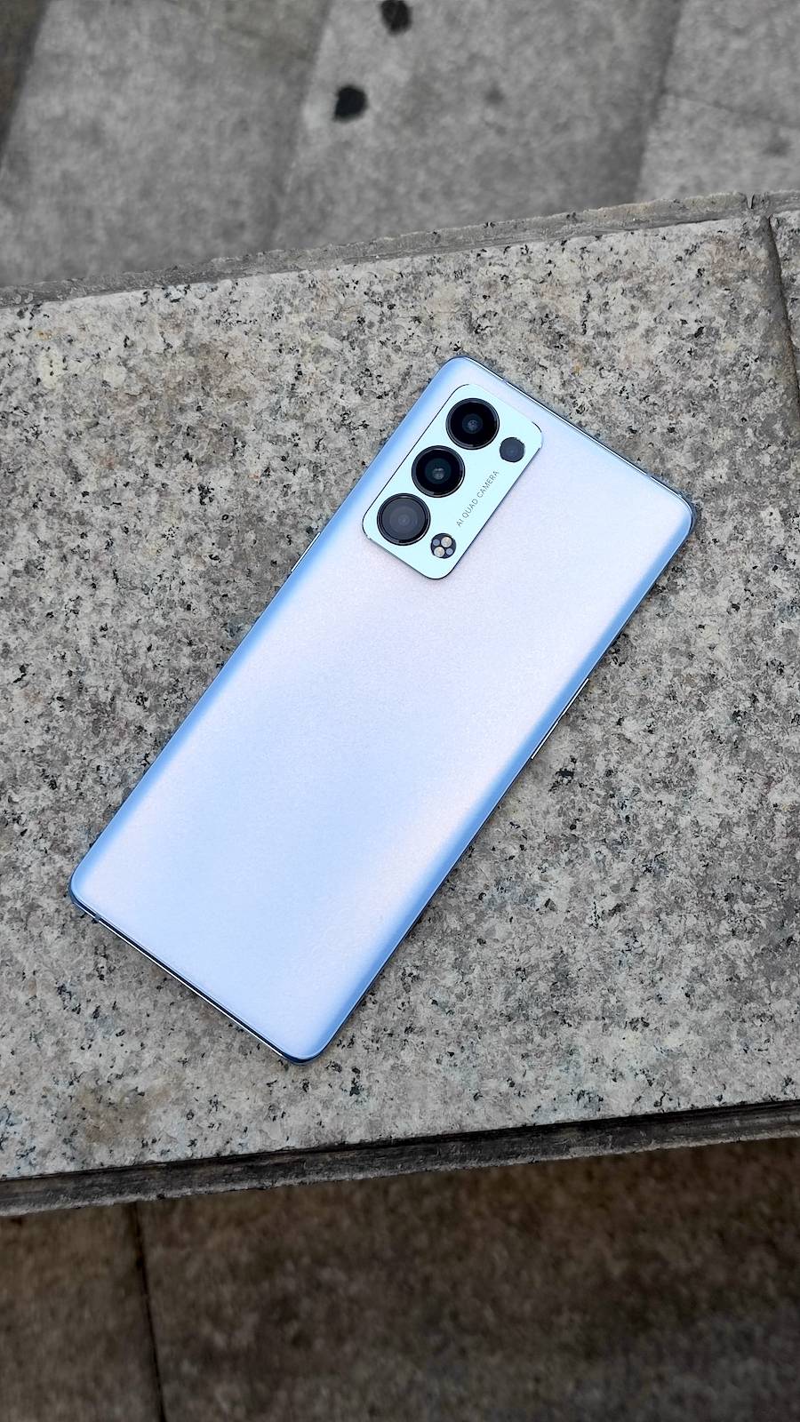 黑色的reno6依然十分能打这个质感爱了