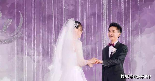 如今看到李瑞结婚的画面,大家心中感慨万分,千言万语只能化作一句"