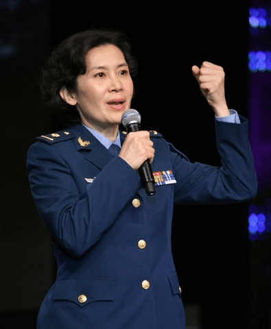 她是著名国家一级演员享正军级待遇离异28年如今还是单身