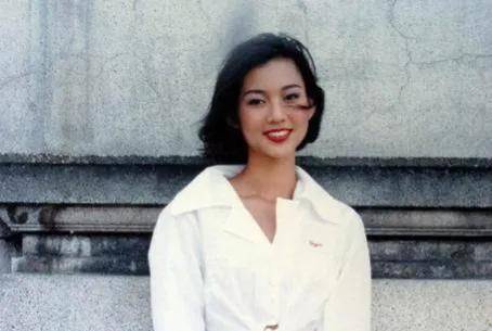 九十年代新加坡电视剧中美女如云,如今