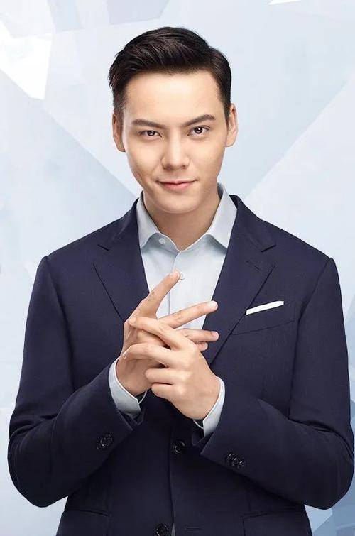 何穗陈伟霆年龄 1e306ede59424f229f344b7fe473d658.jpeg