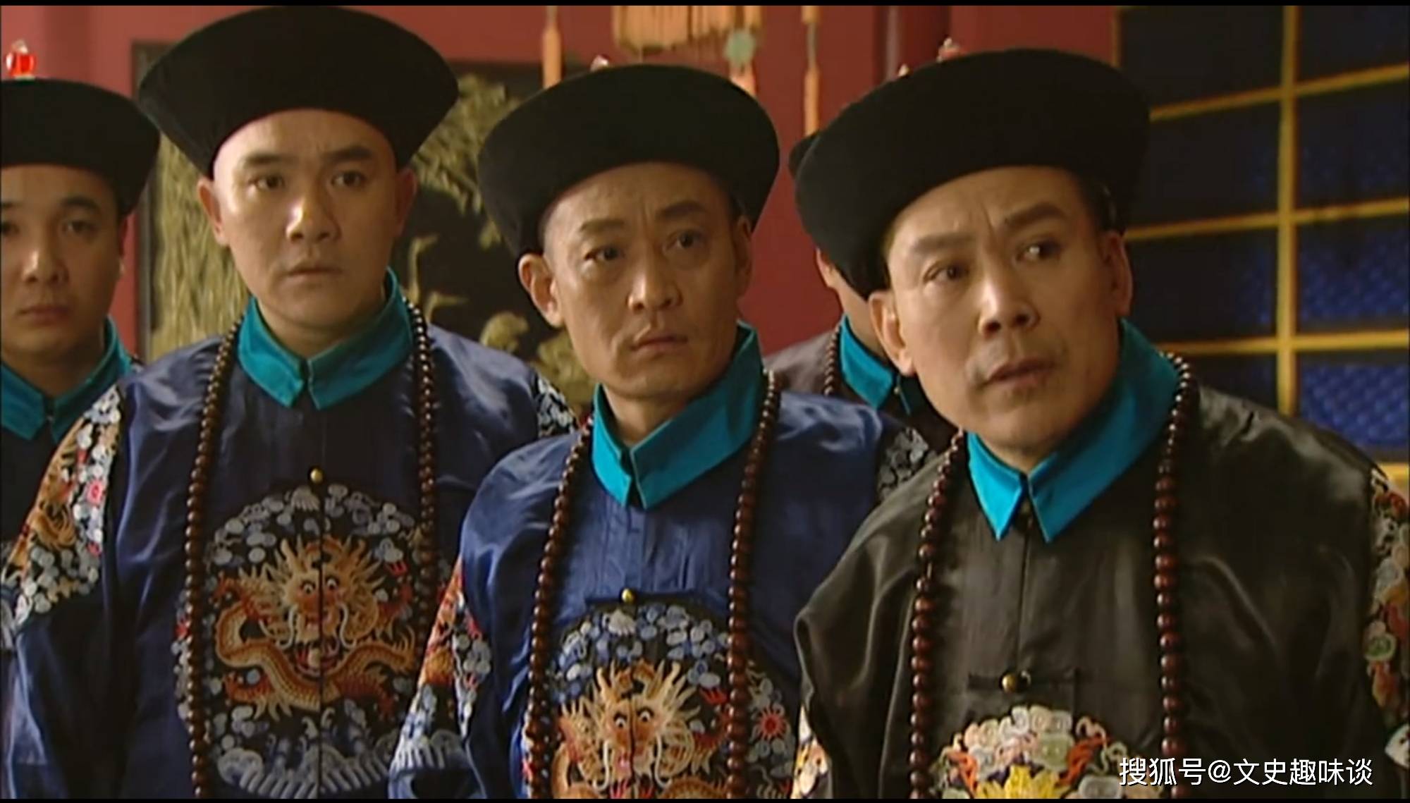 更有甚者,像乾隆继后那拉氏所生的十二阿哥永璂,因为父母反目,被父亲