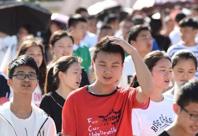 专业工资排行_重磅|最新毕业生薪资大起底——在英国读这些专业“钱”途无量!