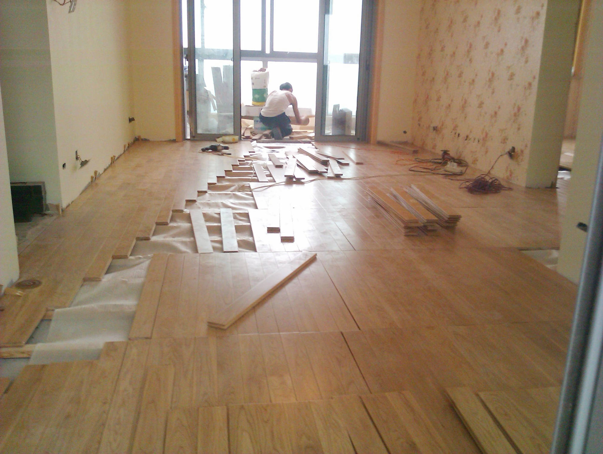 装修时我扛了一卷隔音棉进场,家人当时不理解,入住后都夸我聪明