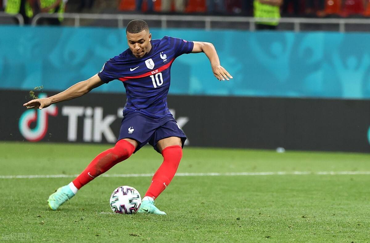 姆巴佩罚失点球出局后卫优先罚球是规律越是明星心理压力越大