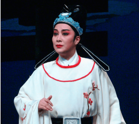 央视版《笑傲江湖》主演近况:有人活成京圈公主,有人已离世