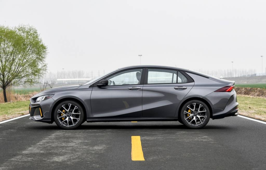 10万元买什么车好这2款运动型轿车是个不错的选择