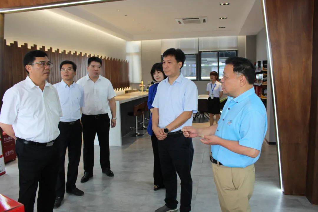 漳州市市长王进足一行莅临福建立兴考察调研