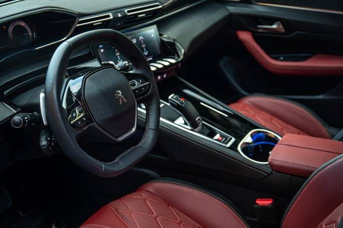 东风标致508l作为法系设计的集大成者,在外观造型上传承了一贯的仿生