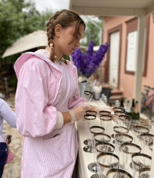 都說俄羅斯生活水平差其實兩極分化很嚴重但慶幸的是美女多