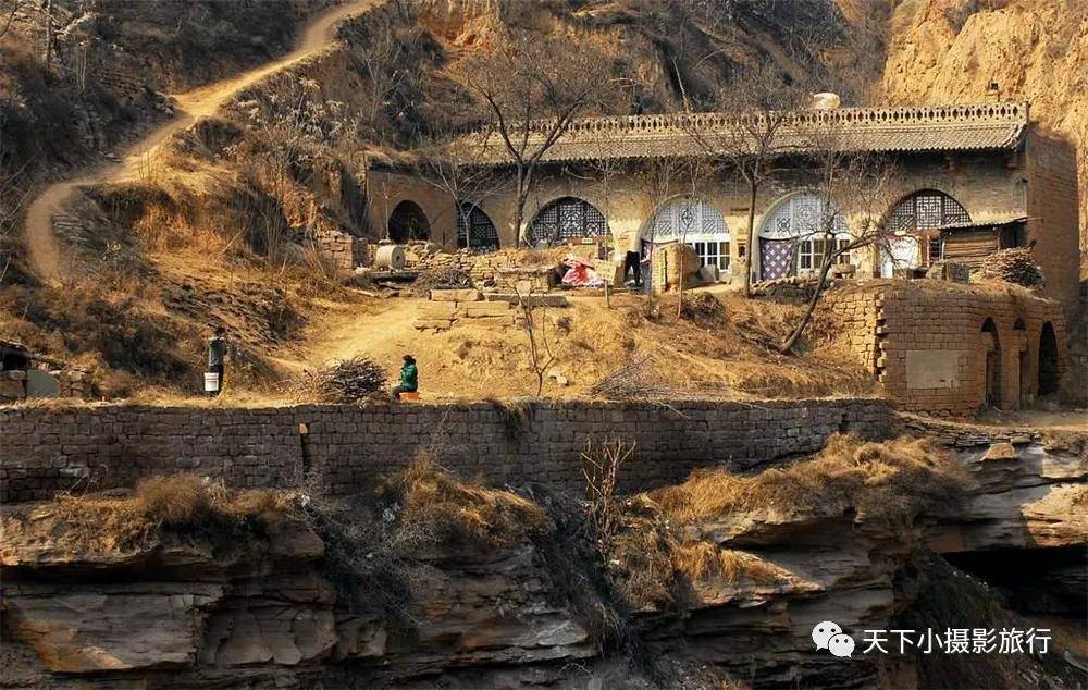 黄土高坡上的入画村