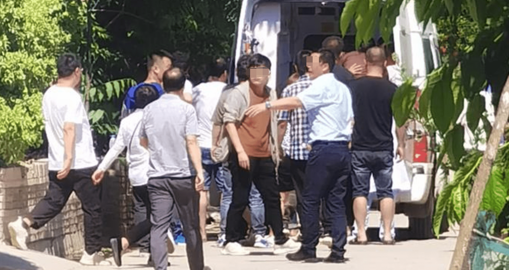 原创泾阳男童失踪案告破72岁邻居因故怀恨在心将孩子诱骗至家中行凶