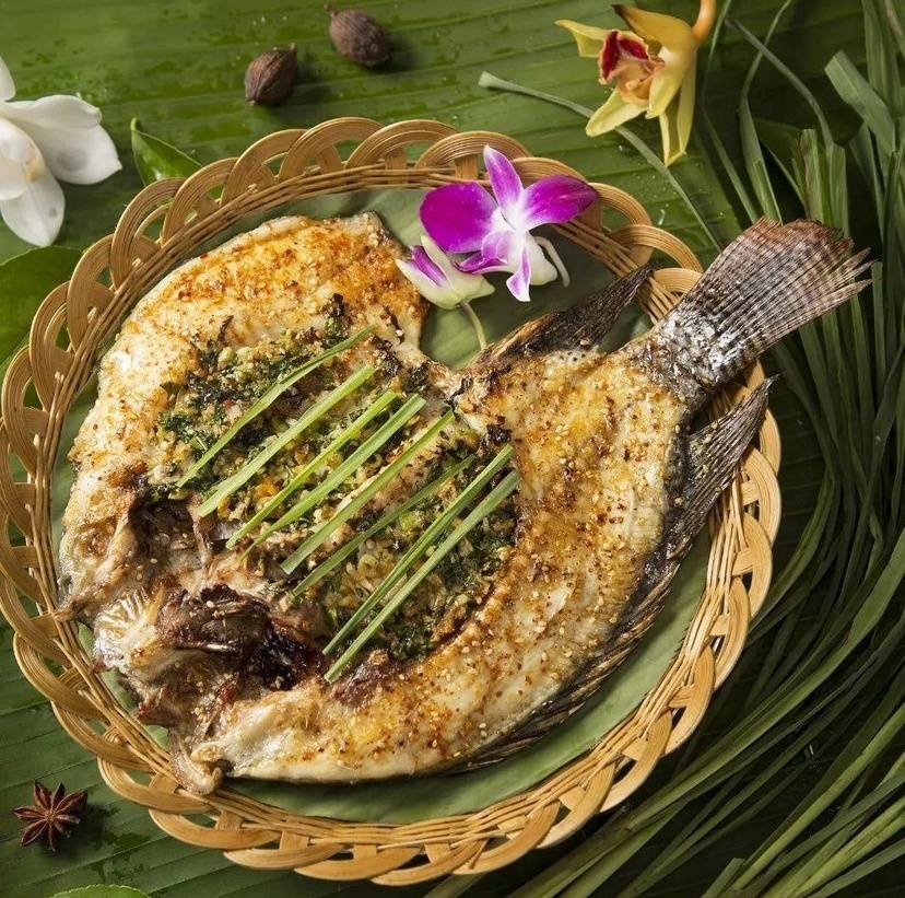 傣族美食那么多为什么香茅草烤鱼名气这么大
