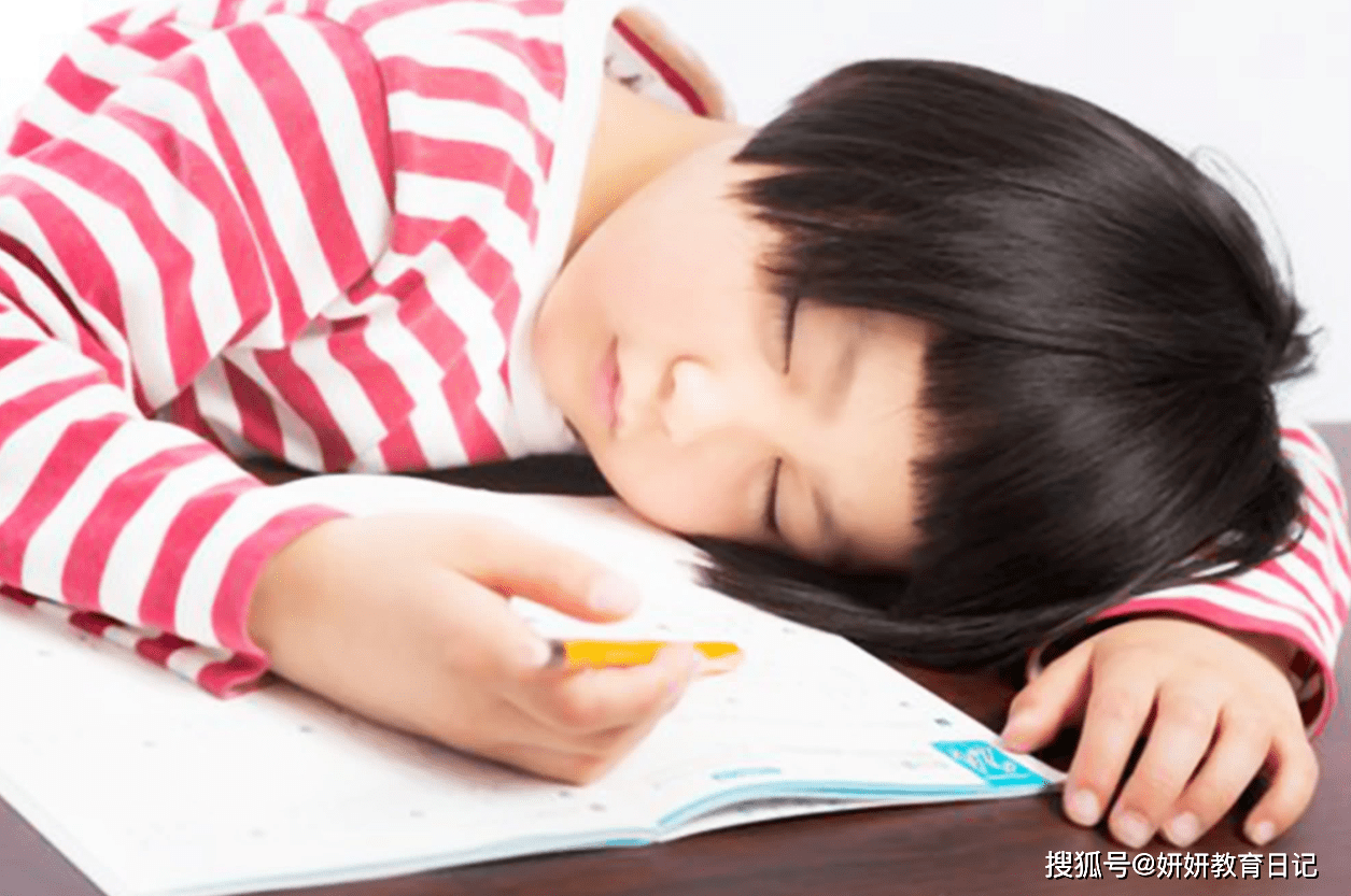 家长|幼儿园“超前教育”的危害，揠苗助长不可取，家长们要多加注意