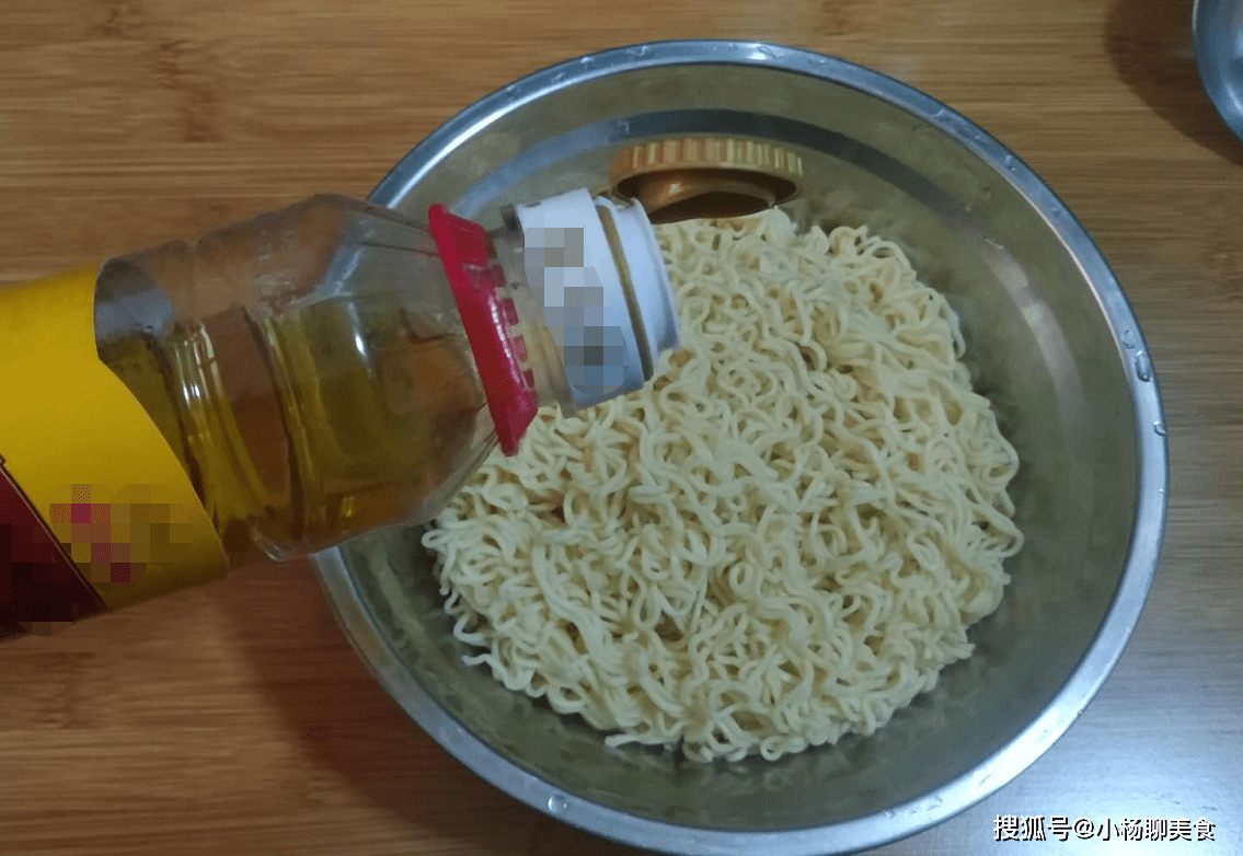33002b58b12d45edba277f1a339871c4.png