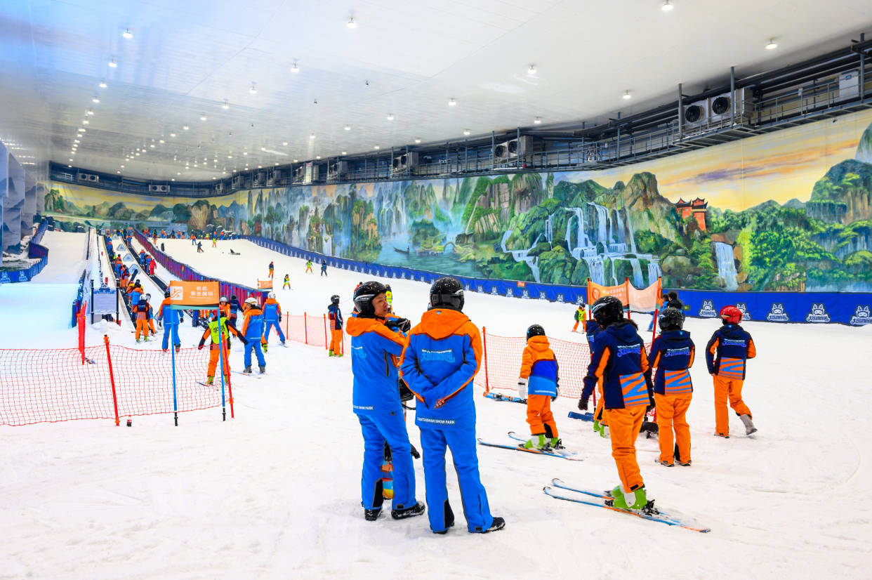 滑雪场|台州第一座四季冰雪主题乐园，云顶之上的冰雪仙境，总投资5个亿