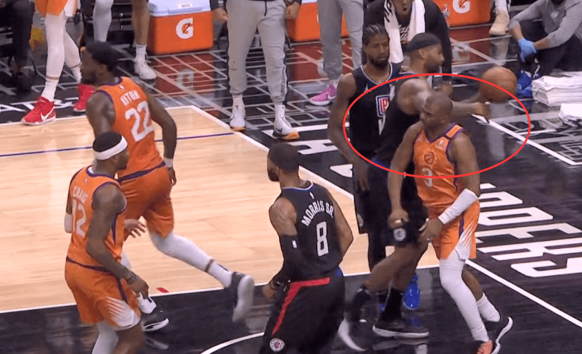 垫脚的哭了,假摔的笑了