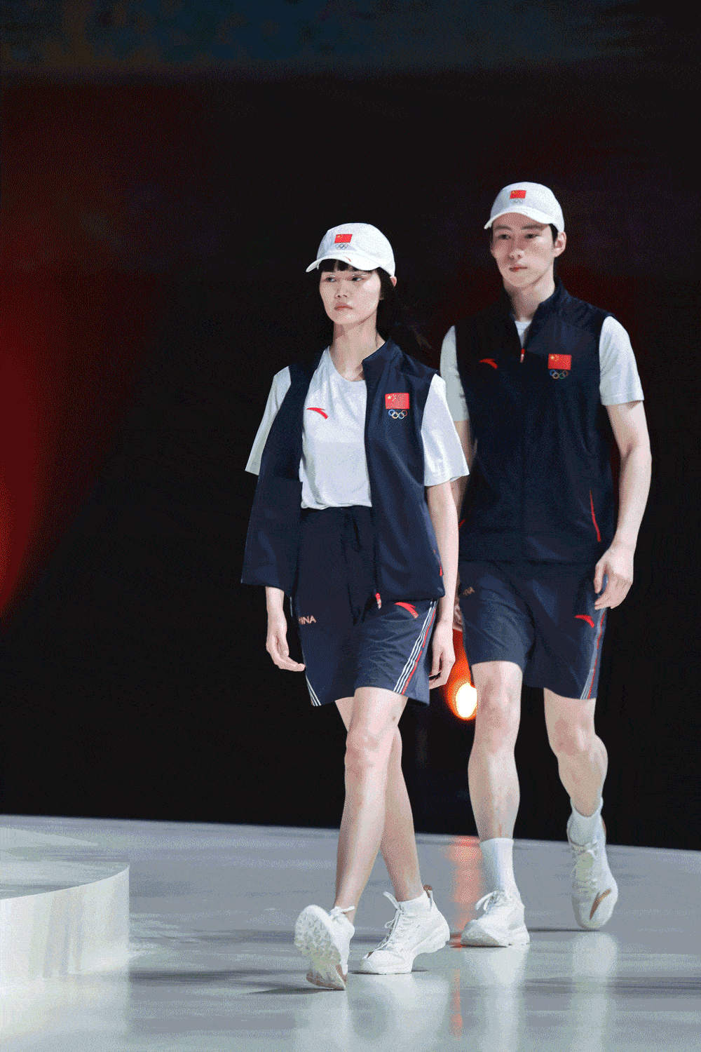 原创30亿研发赋能东京奥运会中国队装备安踏制造