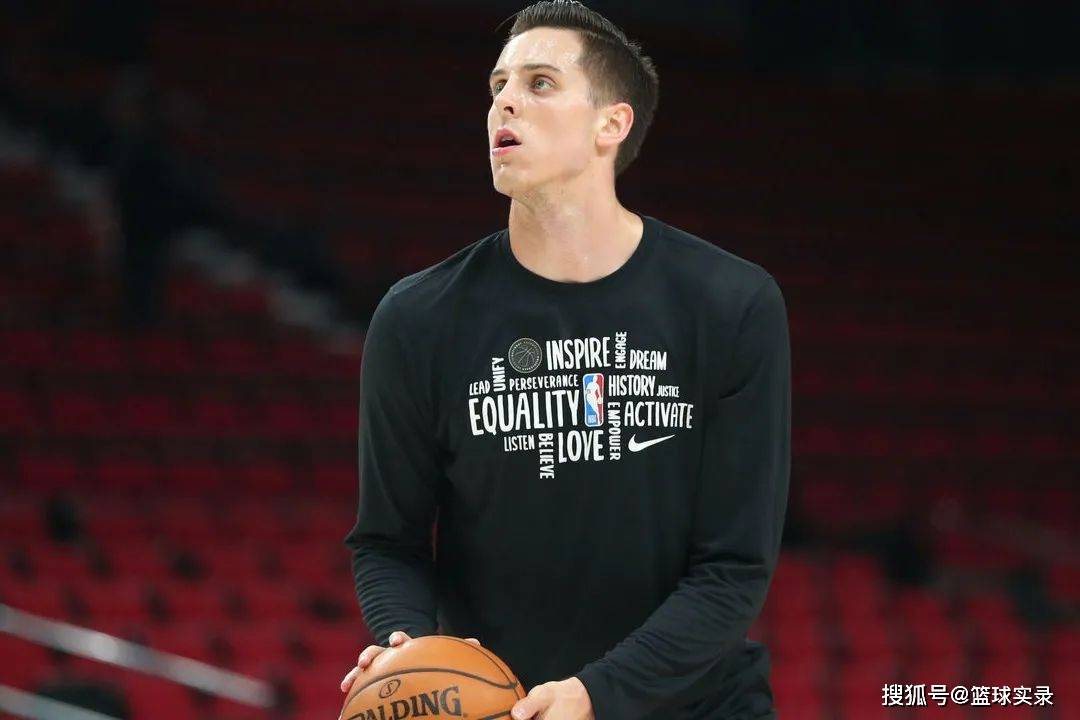 原创无限期休战一年骨折三次nba最帅男模生涯凉凉了