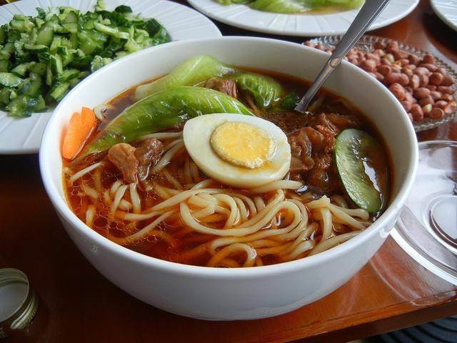 肉夹馍|南北方的早餐差异大,来看看都有哪些区别