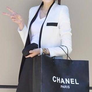 毛衣|又可赚足回头率的穿搭组合，西装搭配蛋糕裙，这个春天一定这么穿