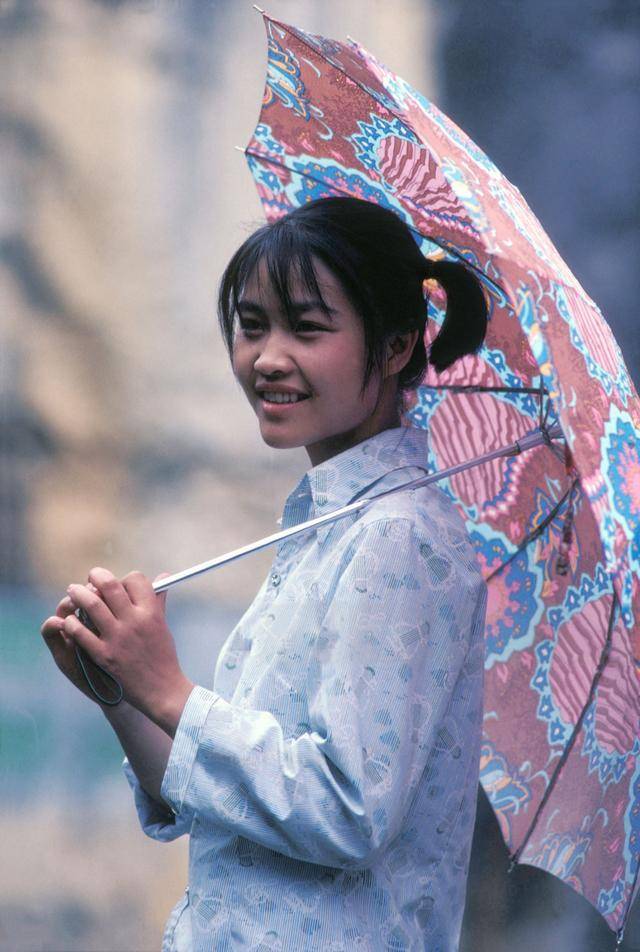 上世纪80年代的中国各地老照片,原生态美女,清纯的时代