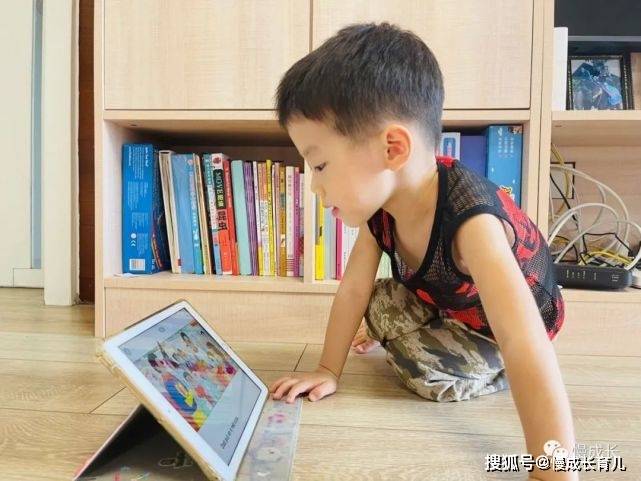 时间|2岁入托早不早？弟弟上了1年后，我有话想说……