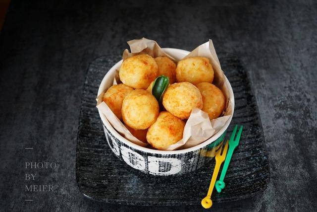 糯米丸子怎样糯米不掉 9226e86a9cdf4ea8b1d8e6aef4caebd4.jpeg