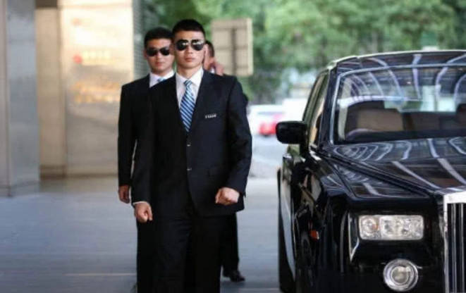 原创当年为马云挡子弹的保镖你看看他现在过的生活让人羡慕