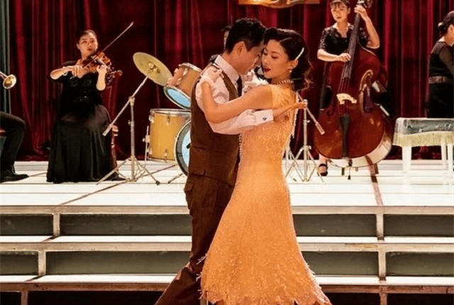 崩溃|《叛逆者》子璐中弹下线，蓝心洁崩溃，最终结局惹人泪目