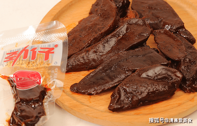 辣味|建议:逛大润发时,看到这些辣味零食别小气,香辣过瘾特解馋!