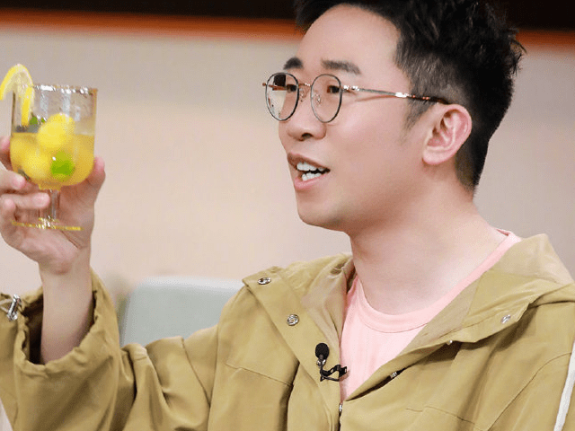 因为|同是遭网络暴力，赵丽颖杨迪待遇却大不相同，人缘好坏一目了然？