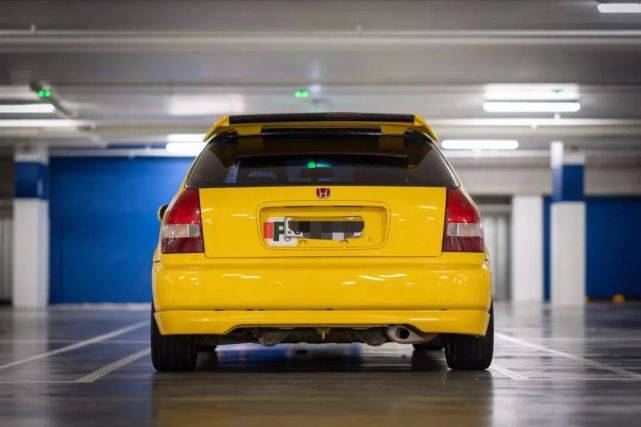 在澳洲玩jdm就是幸福本田双门ek改装