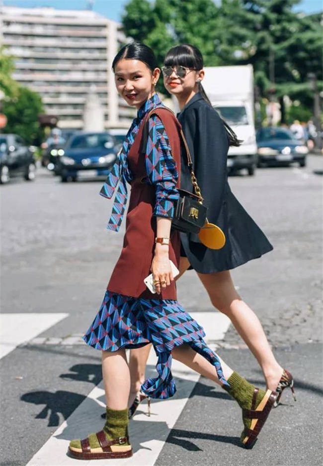 俞飞鸿|优雅迷人的衬衫裙，俞飞鸿韩雪教你来演绎，什么叫做气质如兰