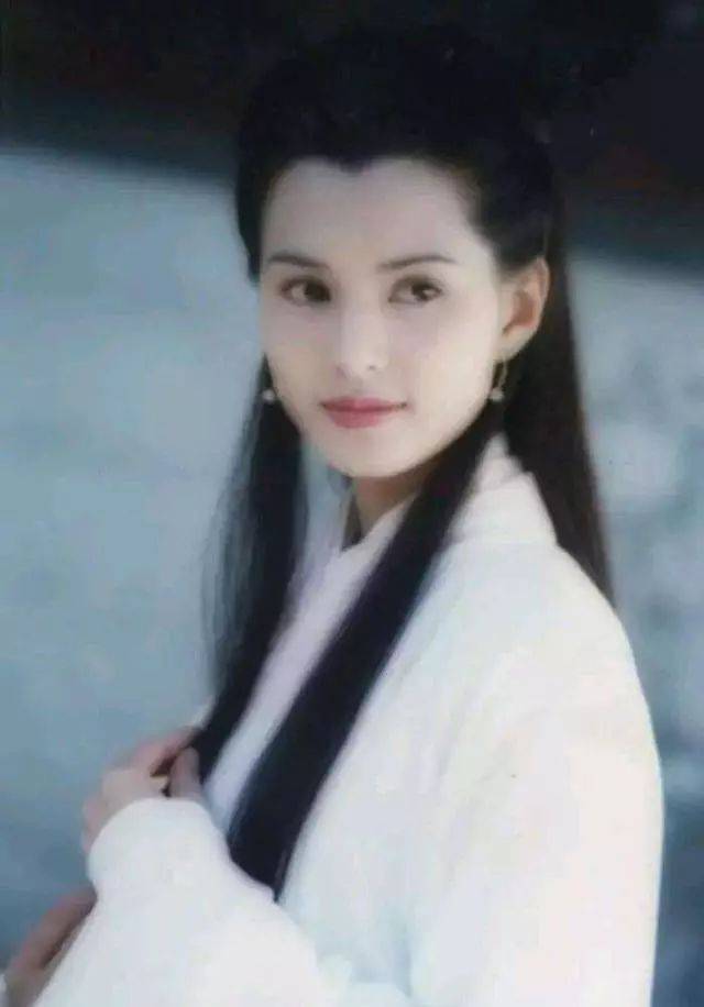 一身|不戴头饰仍让人惊艳的10大古装女神，杨幂似圣女，周迅美如精灵