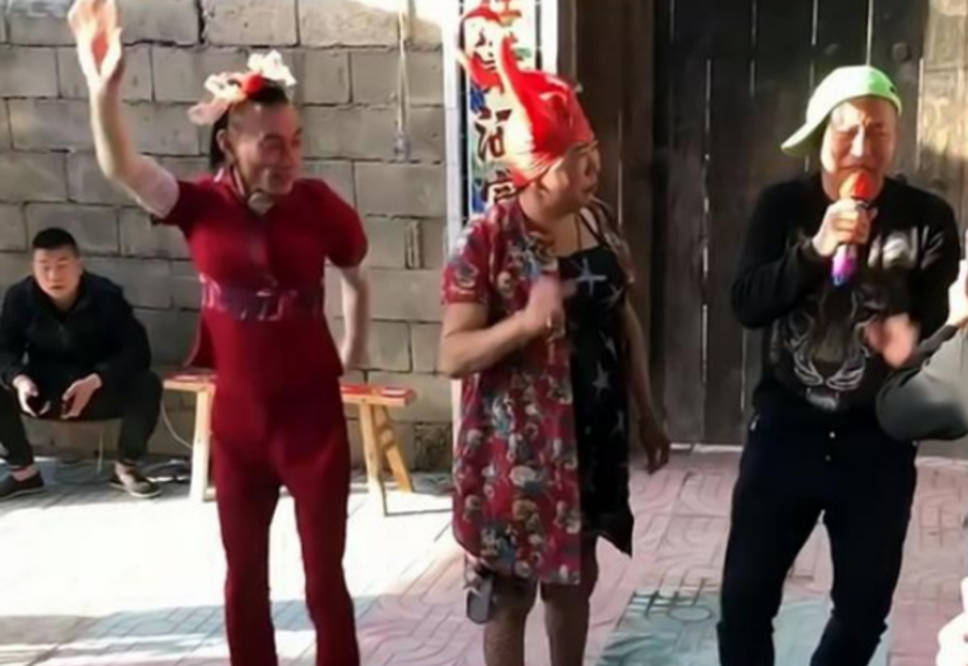 企业|从3元一碗拉面,到注册资金300万开公司,“拉面哥”被网信办点名?