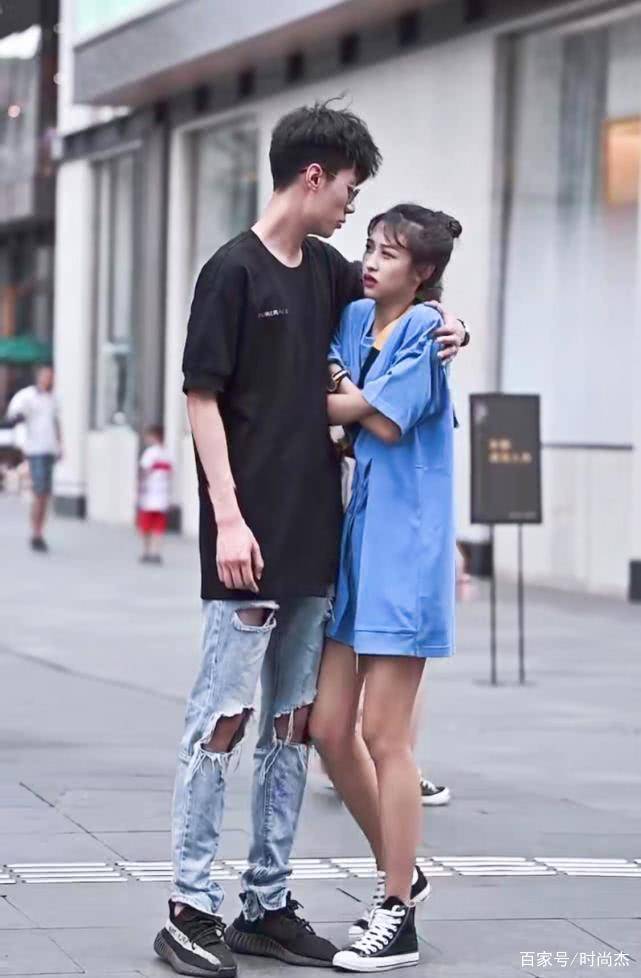 情侣|真香警告：6月情侣装不会火，火的是“你上衣我当裙穿”，满分甜