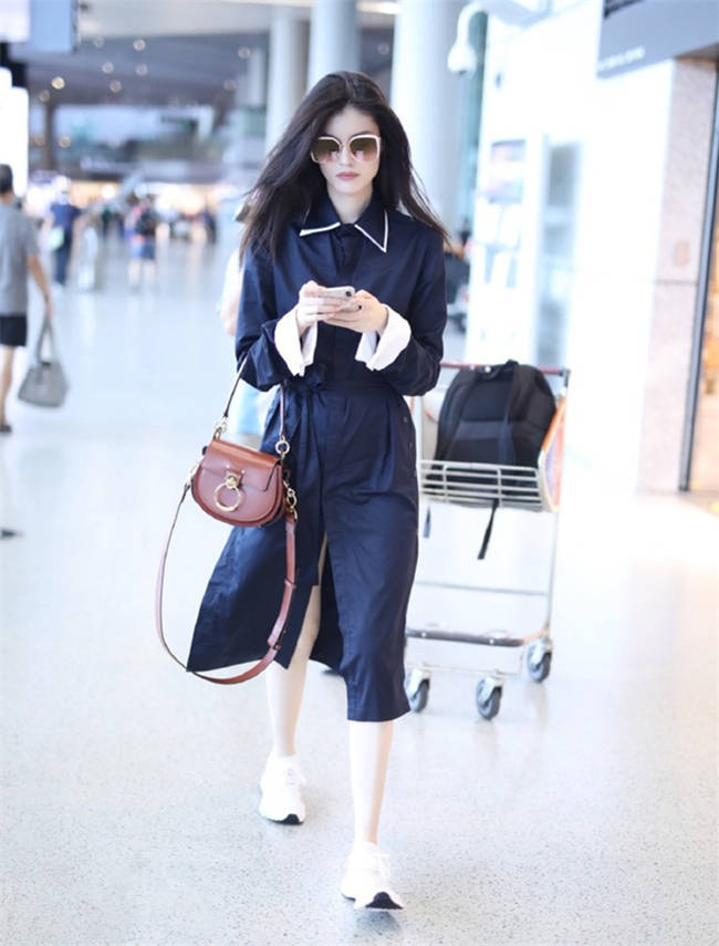 俞飞鸿|优雅迷人的衬衫裙，俞飞鸿韩雪教你来演绎，什么叫做气质如兰