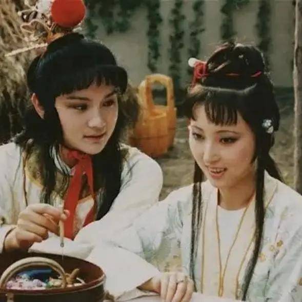 胡子|李佳琦的口红，都是他玩剩下的