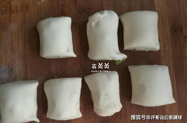 天气|早餐必做的煎卷子，松软香甜，底部金黄焦脆，一个不够两个管饱！
