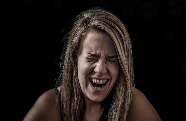 分裂人格早期表现 8838daf06ef548fa90c80f138096d75f.jpeg