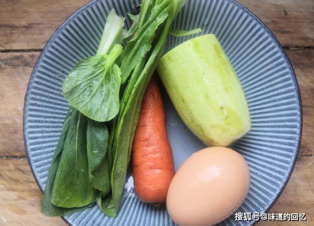 蔬菜|早餐别吃面条了,教你10分钟做一份早餐,简单操作,营养丰富