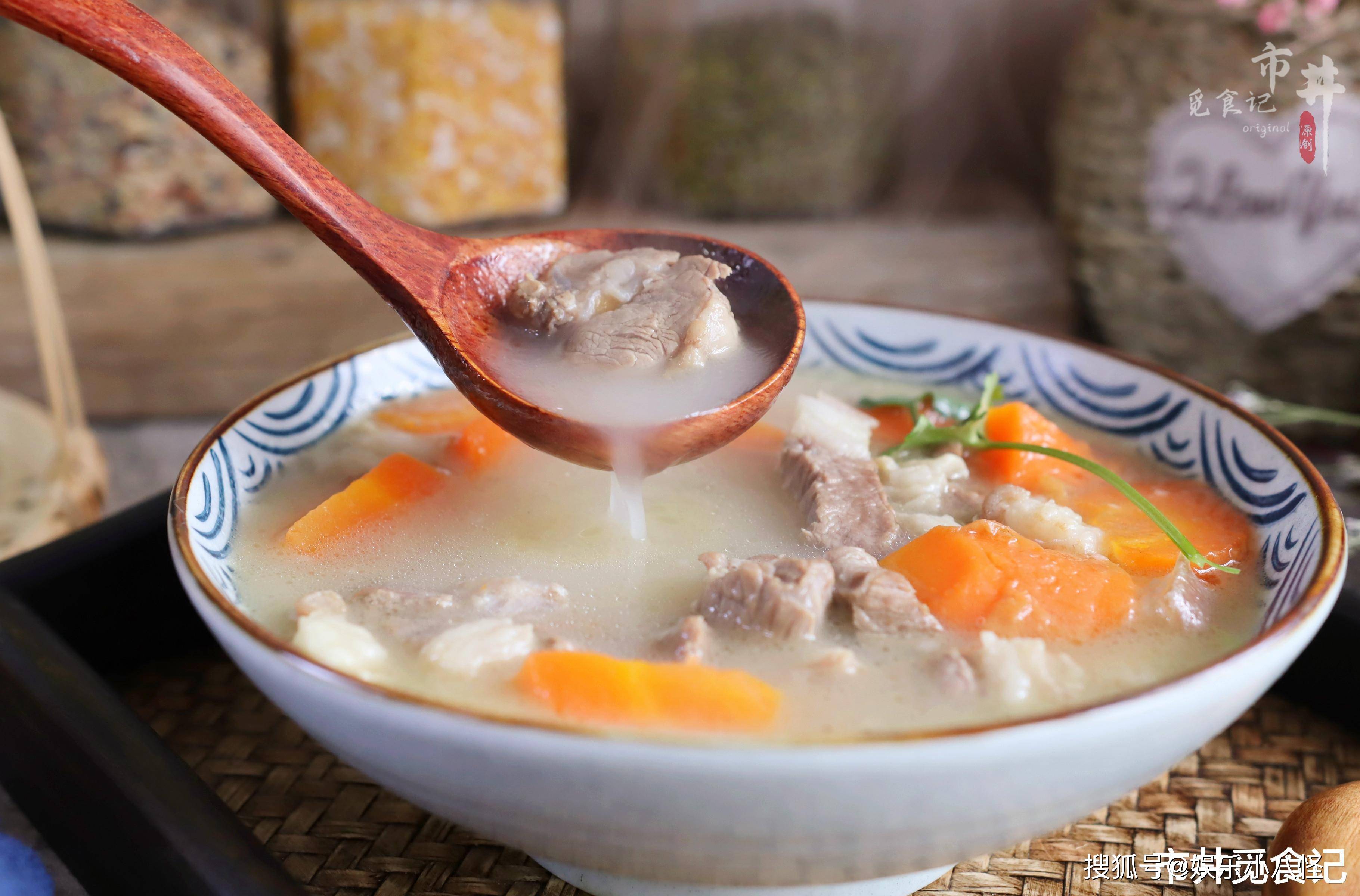 大厨分享白菜豆腐汤做法，家常食材，做法简单，浓白汤汁鲜美可口 - 哔哩哔哩