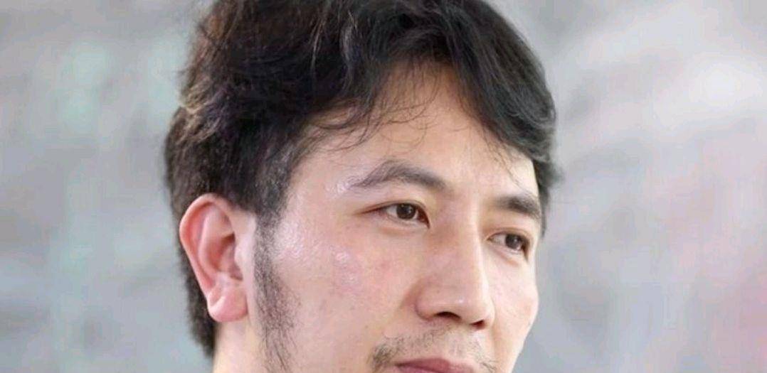 林生斌最新进展,大儿子烁烁出生时间,就读的学校被曝光