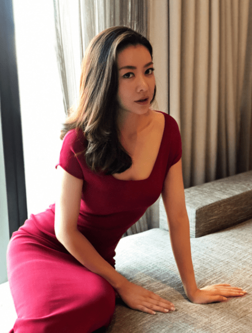 身材|熊黛林身材和气质绝了!不愧是辣妈圈顶流,吊带内衣配牛仔裤真美