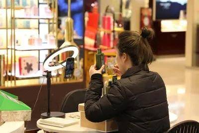 米粒|石家庄网红高级人才培训计划:打造全方位网红人才,以人才驱动产业